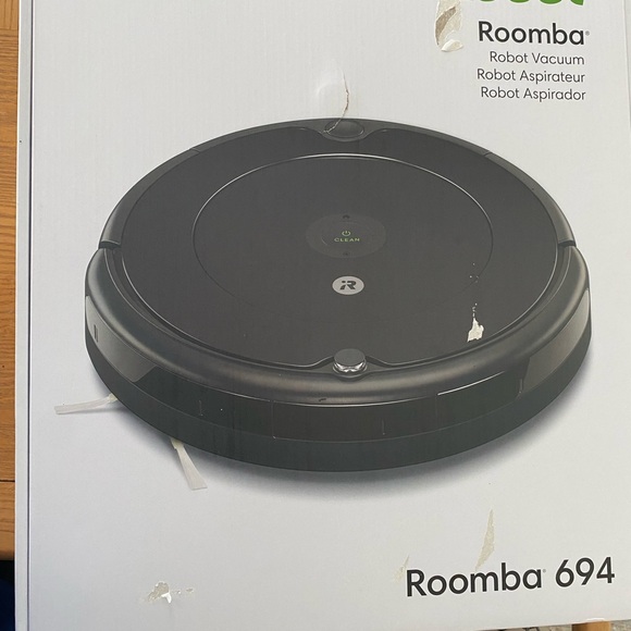 New in Box Wi-Fi Roomba Robot 694 - Picture 2 of 4